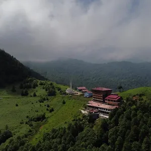 Avulot Mountain شقة